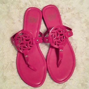American Eagle Fuchsia Sandals